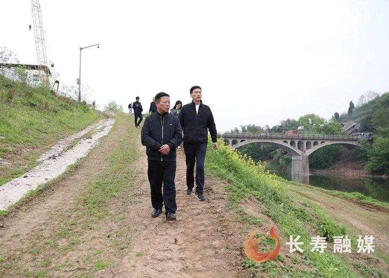 王身高开展巡河