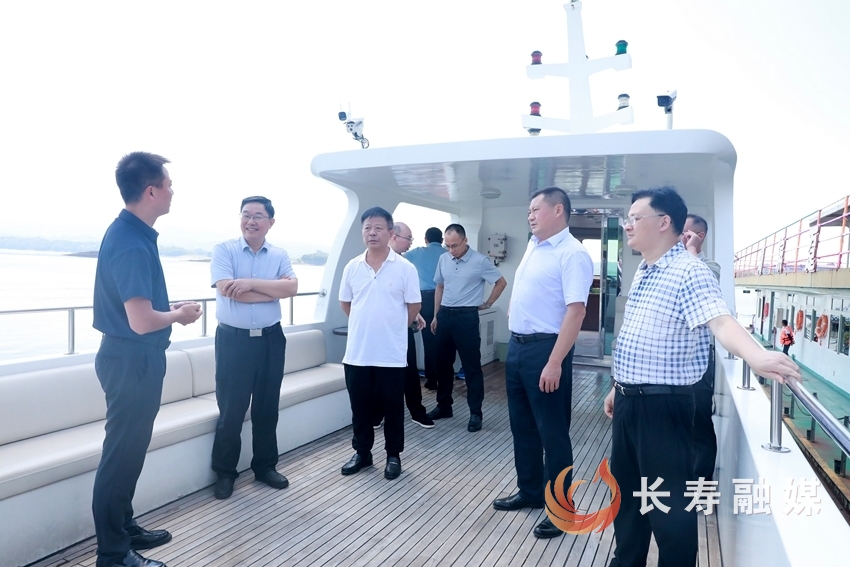 说明: 市人大调研组来长调研1
